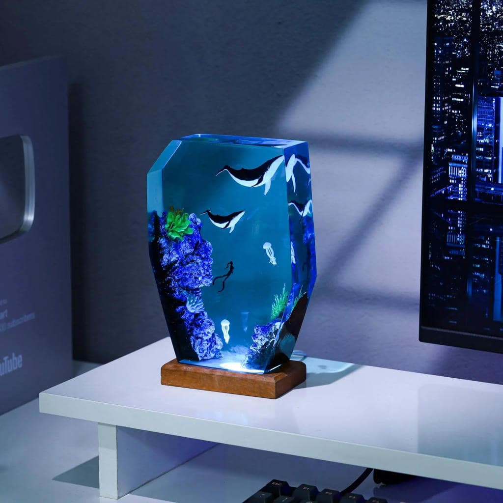 Mommy/Daddy and Baby Humpback Whale Night Light - Hirosart HR1303